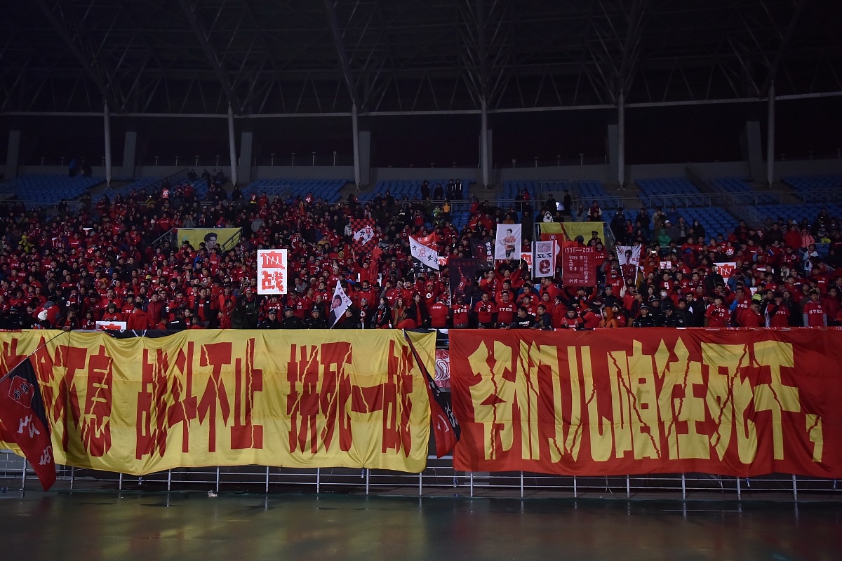 开云体育在线入口-包含国内外球队赛事乏善可陈，球迷期待激烈竞技呈现的词条