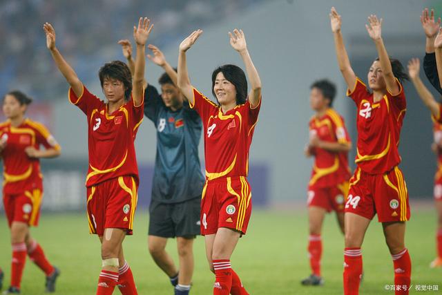关于国际女足赛场惊险刺激，团队配合默契连战连胜的信息